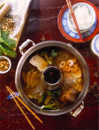 fondue (mets) - Fondue chinoise Photographie de stock - Premium Libres de Droits, Code: 659-01848832