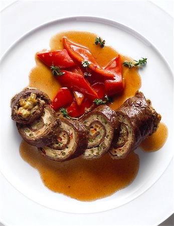 Rolled Slice of Beef Stock Photo - Premium Royalty-Free, Code: 659-01848907