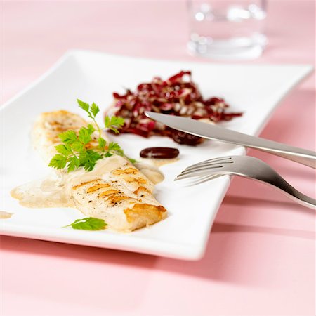 sole (meal) - Grilled sole Stock Photo - Premium Royalty-Free, Code: 659-01849226