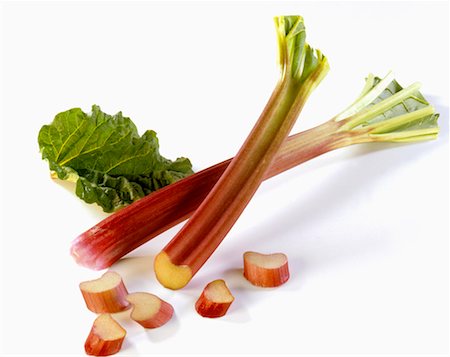 rhubarb - Rhubarbe fraîche, coupée vers le haut Photographie de stock - Premium Libres de Droits, Code: 659-01849397