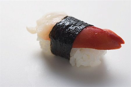 simsearch:659-01843268,k - Nigiri sushi with scallop Foto de stock - Sin royalties Premium, Código: 659-01849599