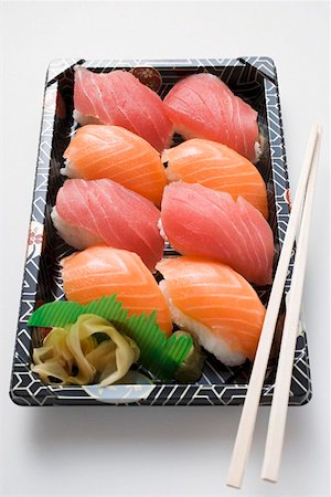 raw salmon fillet - Tray of nigiri sushi to take away Stock Photo - Premium Royalty-Free, Code: 659-01849616