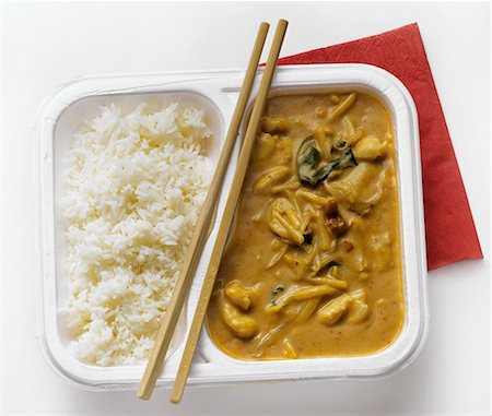 simsearch:659-03528432,k - Asian Chicken in Peanut Sauce with White Rice Stock Photo - Premium Royalty-Free, Code: 659-01842604