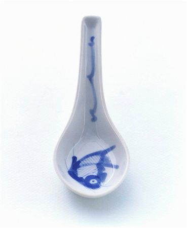 simsearch:659-01863745,k - Blue and White Asian Soup Spoon Stock Photo - Premium Royalty-Free, Code: 659-01842662