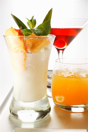 different cocktails - Three different cocktails on tray Stock Photo - Premium Royalty-Free, Code: 659-01843514