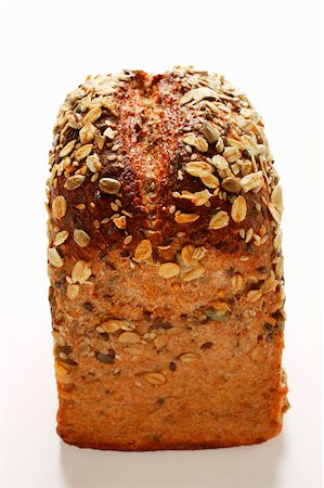 simsearch:659-01866647,k - Wholemeal bread with rolled oats Foto de stock - Royalty Free Premium, Número: 659-01843787