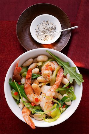 shrimp beans - Bean stew with shrimps and rocket Stock Photo - Premium Royalty-Free, Code: 659-01843822