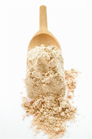 Wholemeal flour on wooden scoop Foto de stock - Sin royalties Premium, Código: 659-01843871