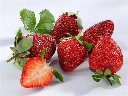 strawberry leaf - Fresh strawberries Stock Photo - Premium Royalty-Free, Code: 659-01854590