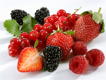Mixed berries Stock Photo - Premium Royalty-Free, Code: 659-01854593