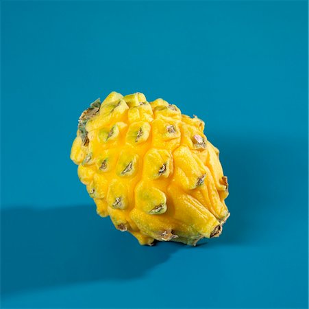 A yellow pitahaya Stock Photo - Premium Royalty-Free, Code: 659-01854629