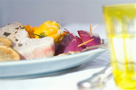 simsearch:659-03536091,k - Tuna steak with grilled vegetables Stock Photo - Premium Royalty-Free, Code: 659-01855151