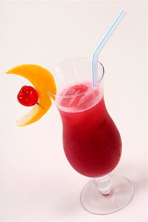 strawberry juice - Fraise cocktail Photographie de stock - Premium Libres de Droits, Code: 659-01855419