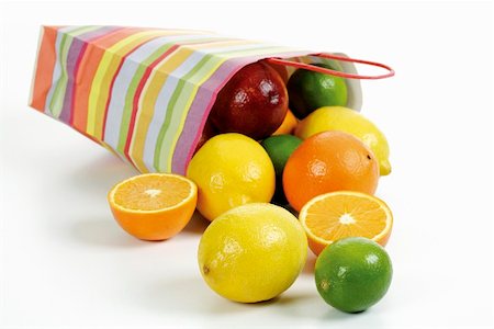 streak - Split paper carrier bag of citrus fruit Stock Photo - Premium Royalty-Free, Code: 659-01855949