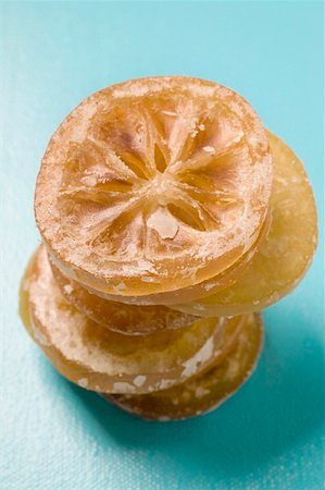 Candied lemon slices, in a pile Foto de stock - Sin royalties Premium, Código: 659-01857334