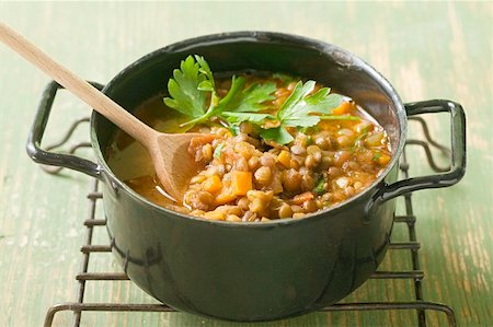 Lentil stew with carrots and parsley Stock Photo - Premium Royalty-Free, Code: 659-01857754