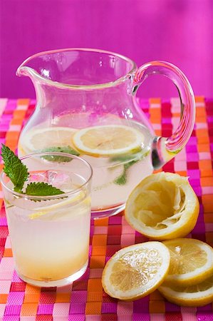 simsearch:659-02213487,k - Lemonade in glass and jug Stock Photo - Premium Royalty-Free, Code: 659-01857811