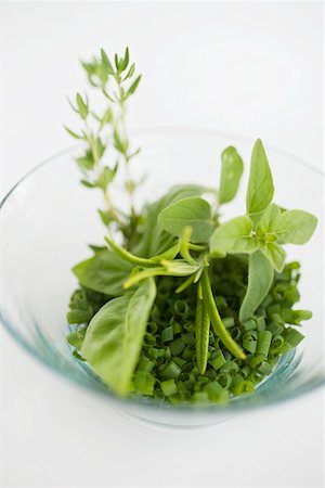 simsearch:659-03522123,k - Assorted herbs in glass bowl Stock Photo - Premium Royalty-Free, Code: 659-01858065