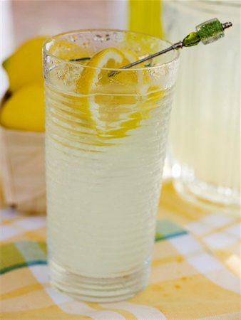 simsearch:659-02213487,k - Lemonade in glass and jug Stock Photo - Premium Royalty-Free, Code: 659-01858659