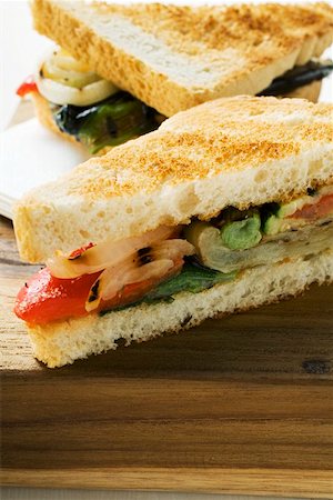 Grilled vegetable sandwiches made with toast Stock Photo - Premium Royalty-Free, Code: 659-01858709