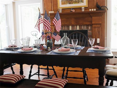 simsearch:659-01864379,k - Table laid for 4th of July (USA) Stock Photo - Premium Royalty-Free, Code: 659-01858913