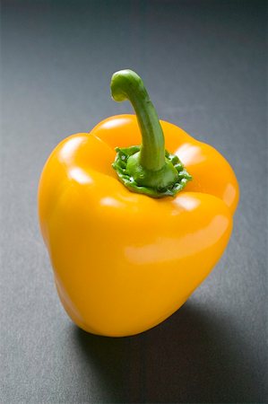 simsearch:659-03529618,k - Yellow pepper Stock Photo - Premium Royalty-Free, Code: 659-01859420