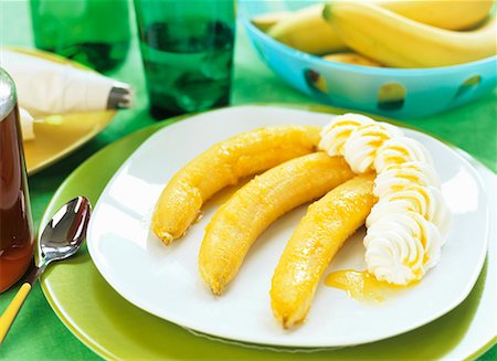 Bananas with honey and rum Stock Photo - Premium Royalty-Free, Code: 659-01851149