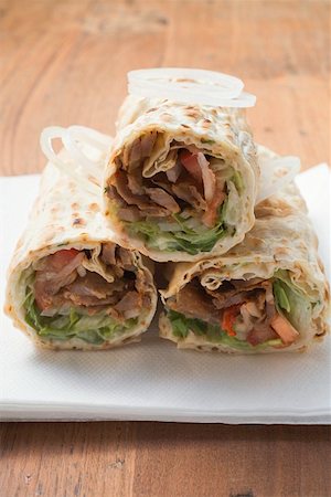 simsearch:659-03524242,k - Three Turkish döner wraps Foto de stock - Sin royalties Premium, Código: 659-01851205