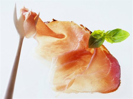 sliced ham - Une tranche de jambon Photographie de stock - Premium Libres de Droits, Code: 659-01851798