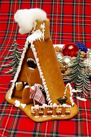 Gingerbread house Fotografie stock - Premium Royalty-Free, Codice: 659-01851901