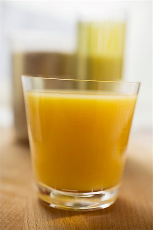 simsearch:659-01851750,k - A Glass of Orange Juice Stock Photo - Premium Royalty-Free, Code: 659-01852550