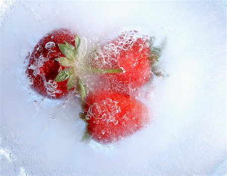 frozen surface - Strawberries in ice Stock Photo - Premium Royalty-Free, Code: 659-01853296