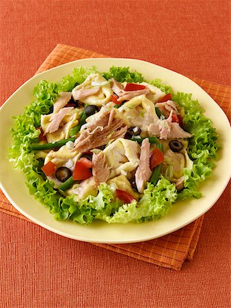 salad tuna - Tortellini salad with tuna Stock Photo - Premium Royalty-Free, Code: 659-01853304