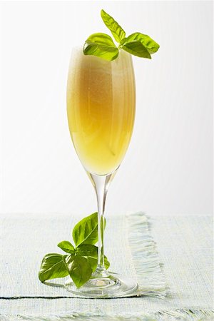 Honeydew melon cocktail Foto de stock - Sin royalties Premium, Código: 659-01853965