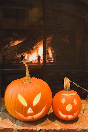 simsearch:659-01864379,k - Two pumpkin lanterns for Halloween Stock Photo - Premium Royalty-Free, Code: 659-01864382