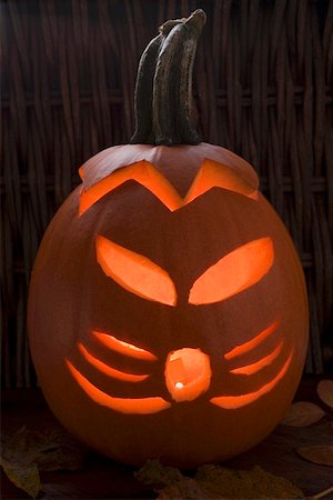 simsearch:659-01864379,k - Pumpkin lantern for Halloween Stock Photo - Premium Royalty-Free, Code: 659-01864422