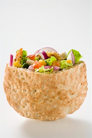 pain pita - Pain rempli de légumes, salade et feta Photographie de stock - Premium Libres de Droits, Code: 659-01864618