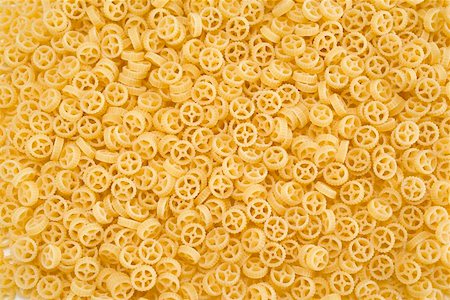 simsearch:659-01855550,k - Wagon wheel pasta (full-frame) Stock Photo - Premium Royalty-Free, Code: 659-01864835