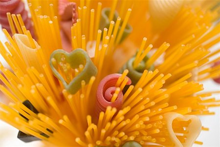 simsearch:659-03522040,k - Spaghetti and coloured pasta Stock Photo - Premium Royalty-Free, Code: 659-01864852