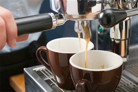 simsearch:659-01865409,k - Making espresso Stock Photo - Premium Royalty-Free, Code: 659-01865415