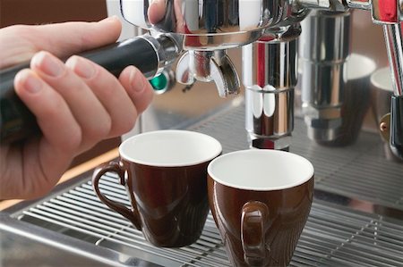 espresso machine - Making espresso Stock Photo - Premium Royalty-Free, Code: 659-01865410