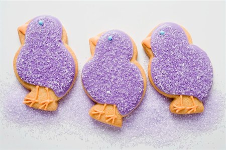 Three Easter biscuits (purple chicks) Stock Photo - Premium Royalty-Free, Code: 659-01865451