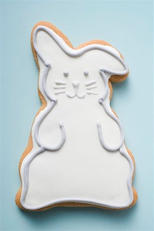 simsearch:659-01865462,k - Easter biscuit (white Easter Bunny) Foto de stock - Royalty Free Premium, Número: 659-01865470