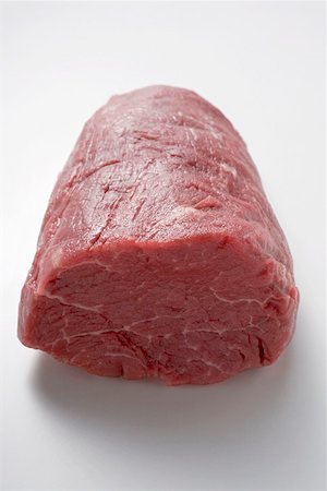 simsearch:659-01862764,k - Fresh fillet of beef Foto de stock - Royalty Free Premium, Número: 659-01865529