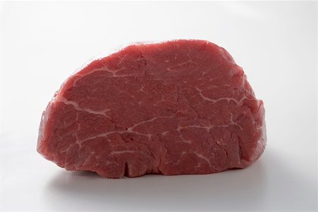 simsearch:659-01862764,k - Fresh fillet of beef Foto de stock - Royalty Free Premium, Número: 659-01865530