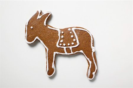 simsearch:659-01862986,k - Christmas biscuit (donkey) Stock Photo - Premium Royalty-Free, Code: 659-01865905