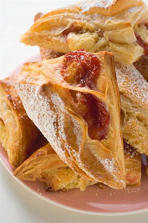 puff pastry turnover - Puff pastries with jam filling Stock Photo - Premium Royalty-Free, Code: 659-01867076