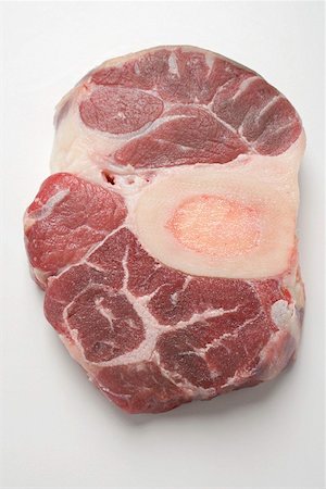 simsearch:659-01867471,k - Slice of beef from the leg Foto de stock - Royalty Free Premium, Número: 659-01867465
