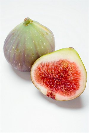 simsearch:659-03525956,k - Fresh figs (whole and halved) Stock Photo - Premium Royalty-Free, Code: 659-01860563