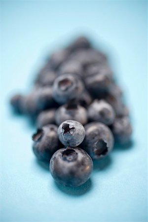 simsearch:659-02211118,k - Blueberries on blue background Stock Photo - Premium Royalty-Free, Code: 659-01861047